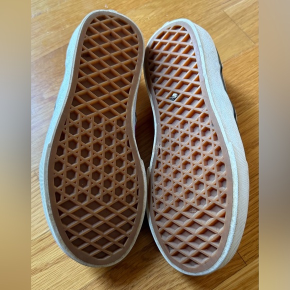 Vans Pink Checkered Sneakers - Slip On - Picture 4 of 5